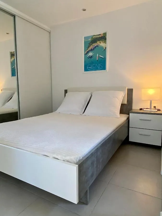 Appartement Les locations Cinaureva   La Tourrisse à La Crau
